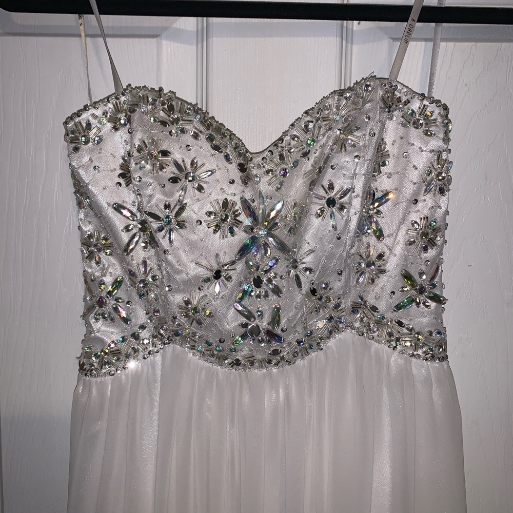 B. Darlin White Prom Dress, Size 3/4.